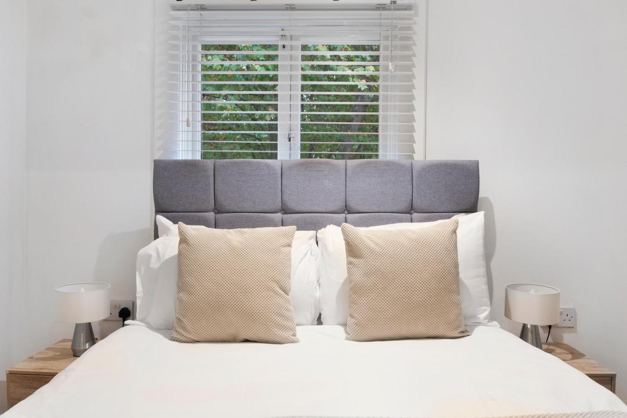 2 Bed Piccadilly Apartment 4 ลอนดอน ภายนอก รูปภาพ