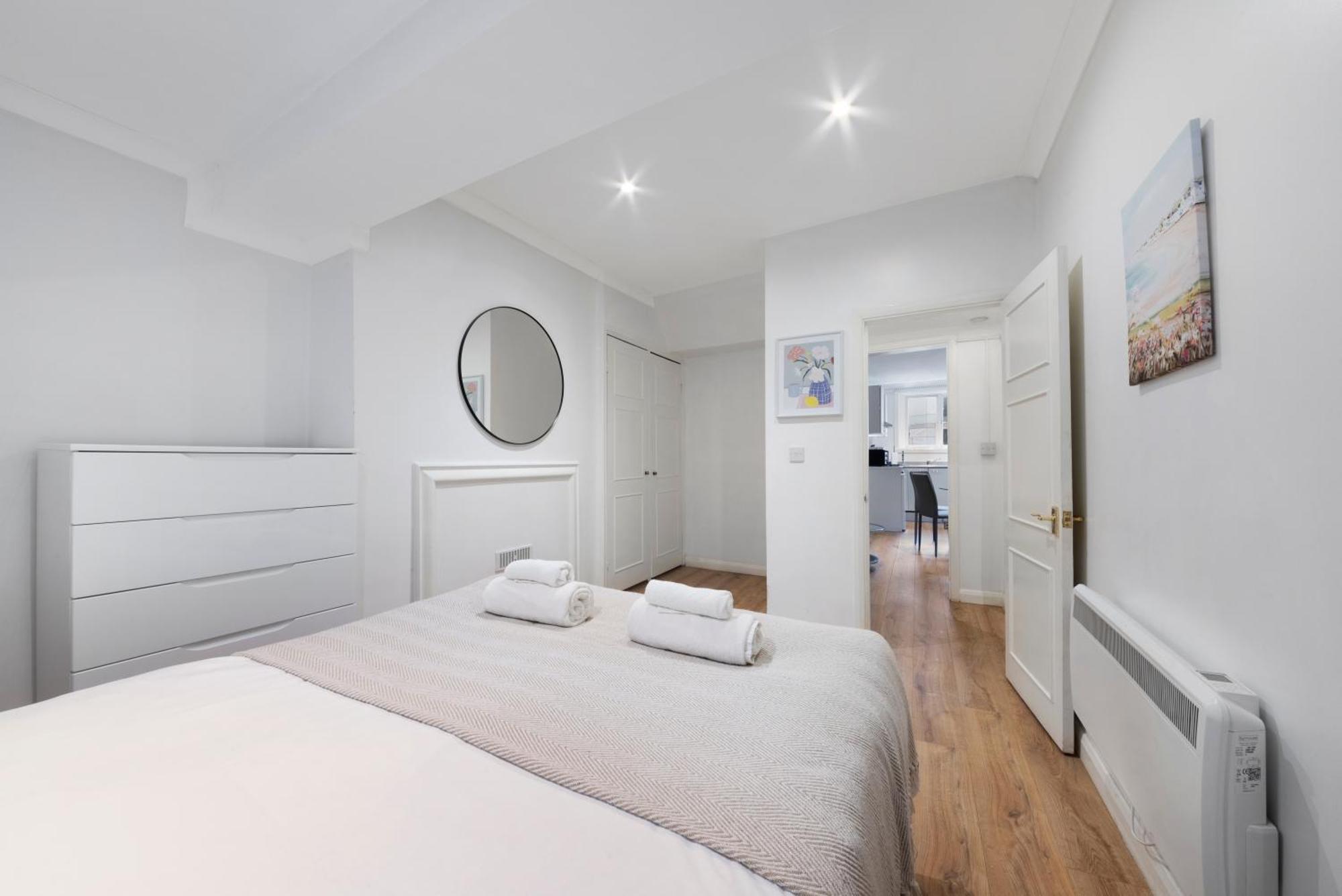 2 Bed Piccadilly Apartment 4 ลอนดอน ภายนอก รูปภาพ